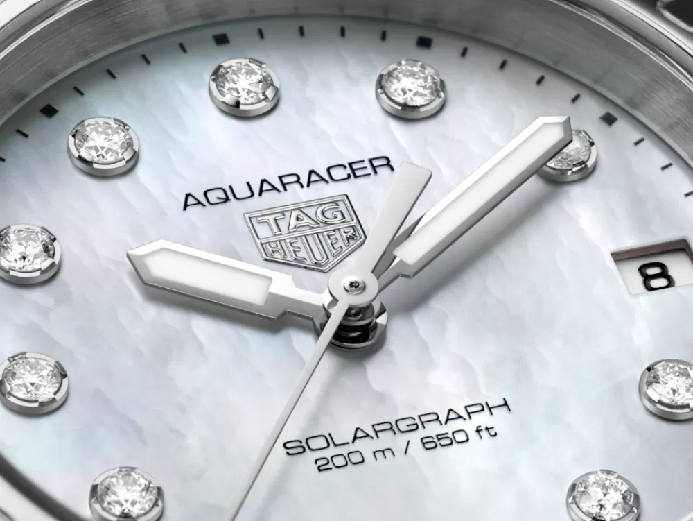 AQUARACER PROFESSIONAL 200 SOLARGRAPH*TAG Heuer Outlet