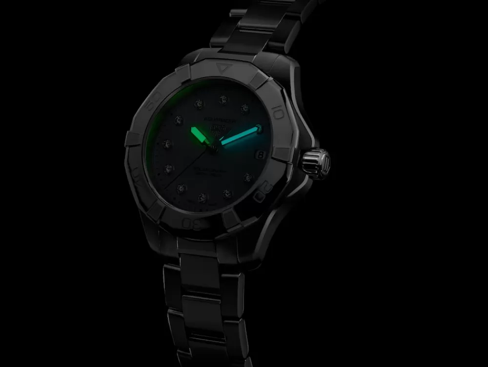 AQUARACER PROFESSIONAL 200 SOLARGRAPH*TAG Heuer Outlet