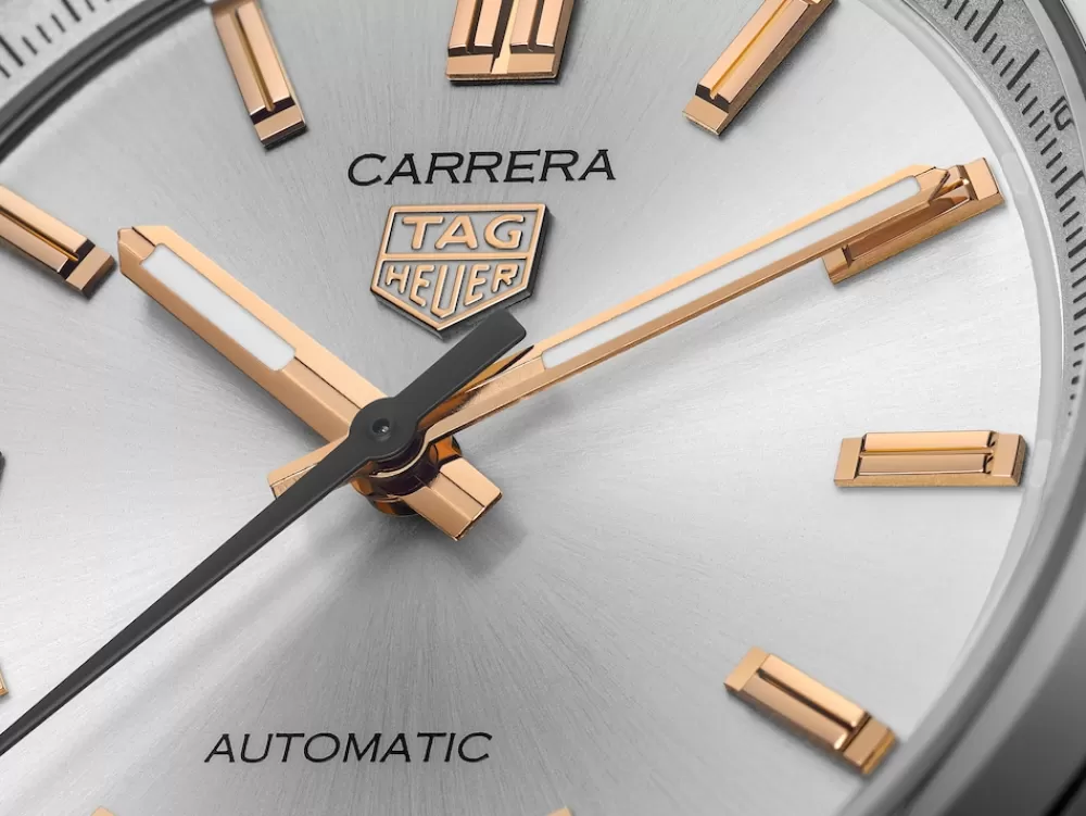 Carrera Date*TAG Heuer Hot